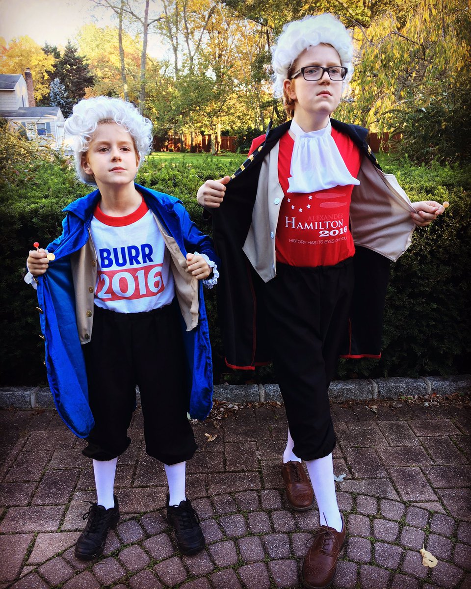 Matt_Pasca's tweet photo. #Rainerandatticus enjoying #Hamilween #burr2016 #hamilton2016 @HamiltonMusical @Lin_Manuel @TheEllenShow #historygeeks #theatrekids https://t.co/NNY1xmiXum