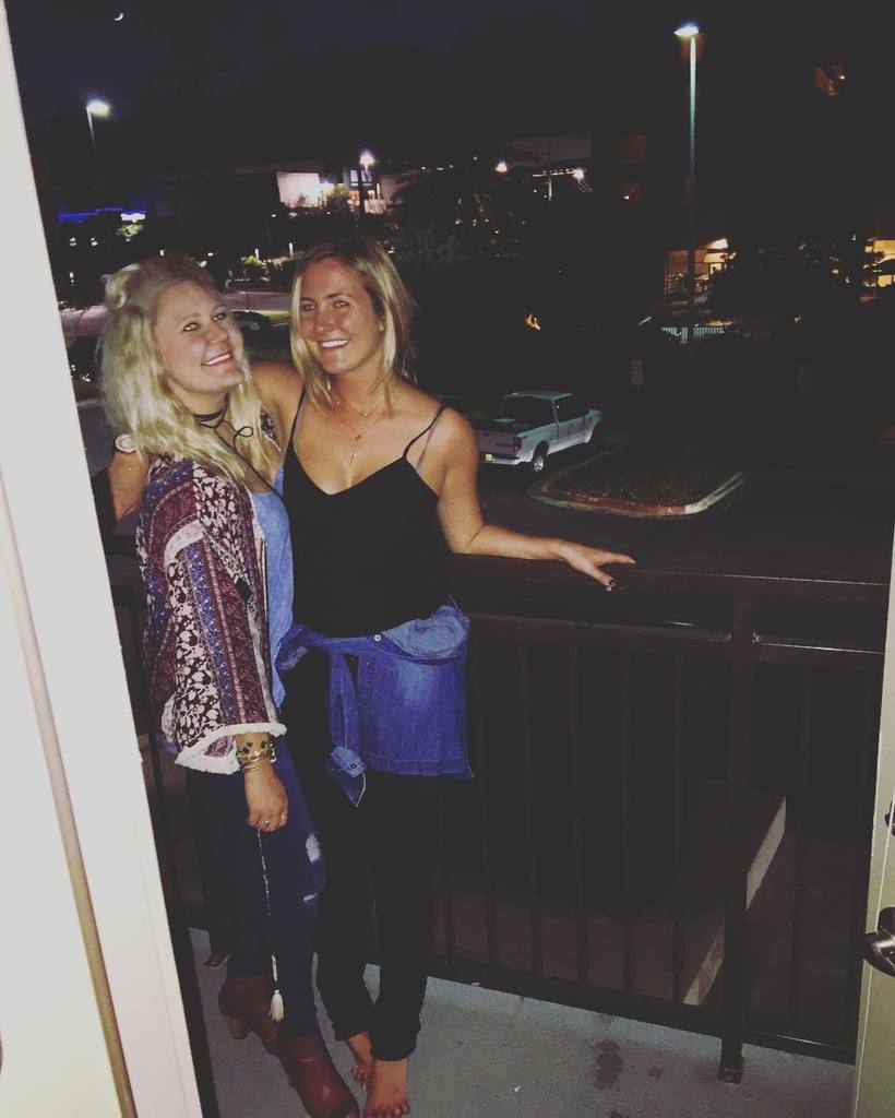 sarah_hettish's tweet photo. Bestie came to visit for my birfday 😊 https://t.co/ASjNZHX0rh