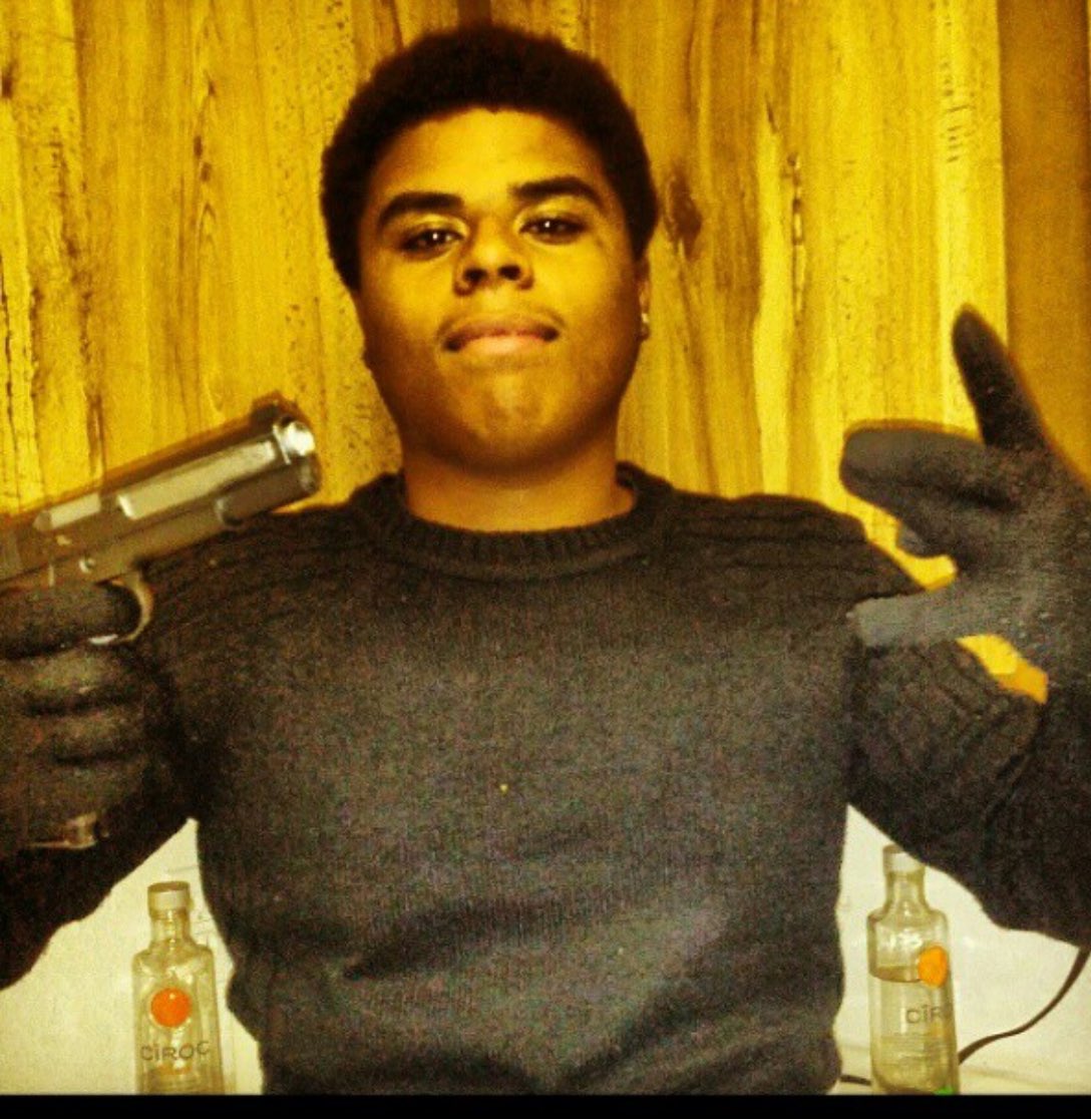 MoneyMission672's tweet photo. I miss u brudda @Yungaqeel #LongLiveNukie #Lssss https://t.co/oAvJZTGRg3
