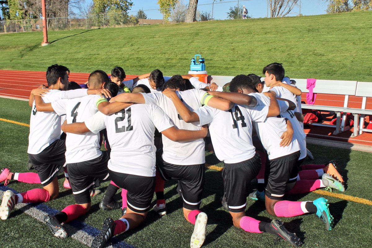 Wish your Raiders soccer team good luck tomorrow as they take on Arapahoe HS in sweet 16 game @ Littleton HS <a href="/4/">w</a>:30! #RaidersStrong ⚽️🔴⚪️⚫️