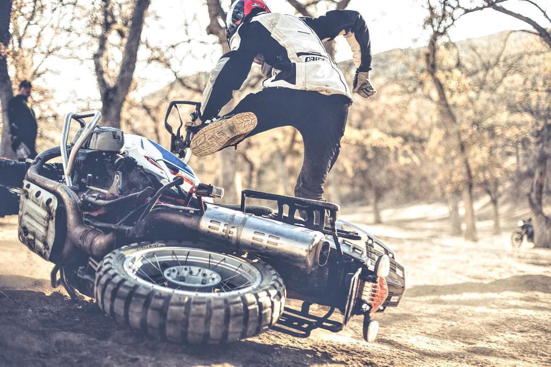 CycleWorldMag's tweet photo. @seanmacdonald has had better dismounts... 📷 @CohenSons https://t.co/f0kGokxaEh