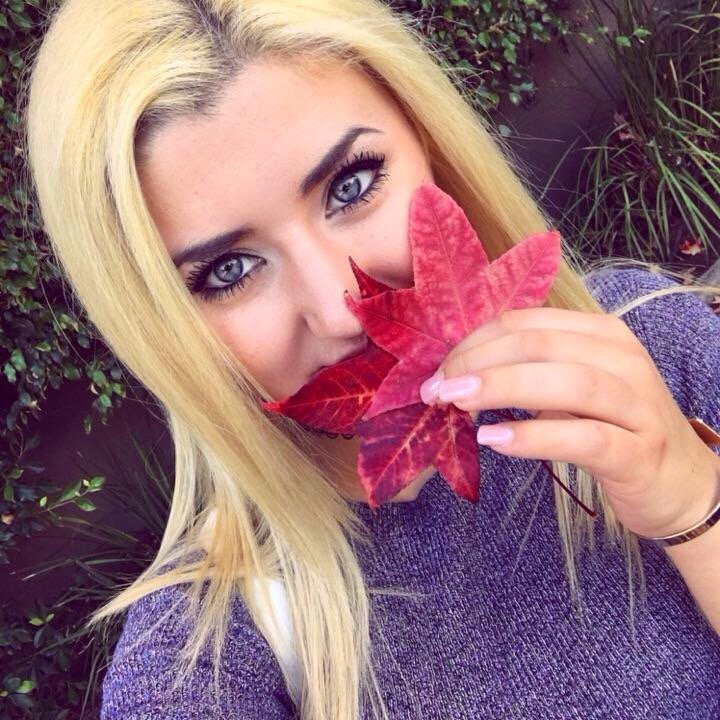 #HangOutWithMe #ChitChat #Music#Liveme Hannahforcier🦄: liveme.com/media/play/?vi…