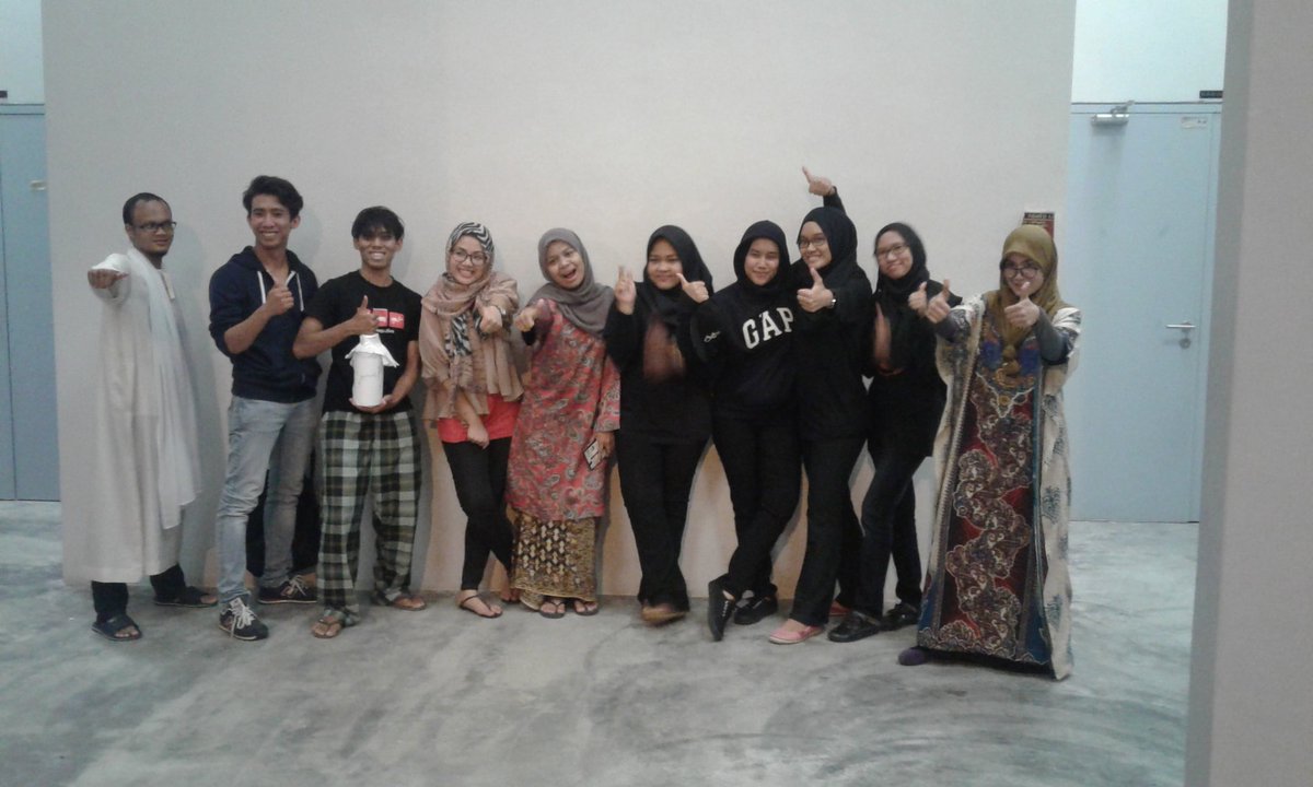 UiTM_BESSS's tweet photo. Para pelakon teater mewakili #BESS untuk Pertandingan Seni Teater Kejohanan Piala Dekan sesi 2016-2017... #BESSSeyh #TeaterSesal #KPD2016 https://t.co/wYvKb1CGq7