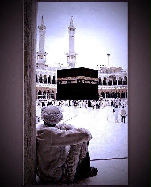 zezoshamre's tweet photo. أي همّ يجرؤ على إنتهاك حُرمة صدرك وأنت في ضيافة الرحمن؟
، https://t.co/fsOV3wydcM