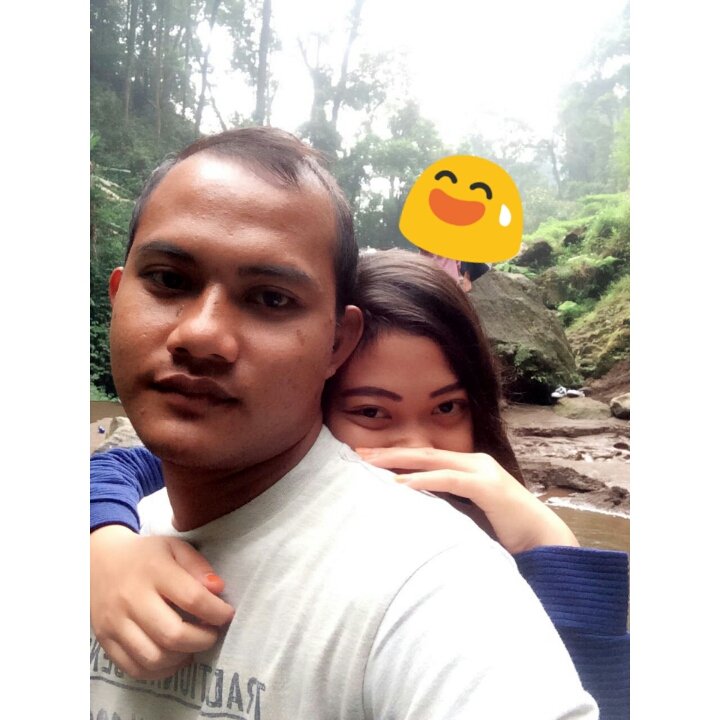 Chabhiey's tweet photo. #Waterfall #cintaindonesia #batu #cangar #beautifullook #happyholiday https://t.co/4DnyHRPWjF