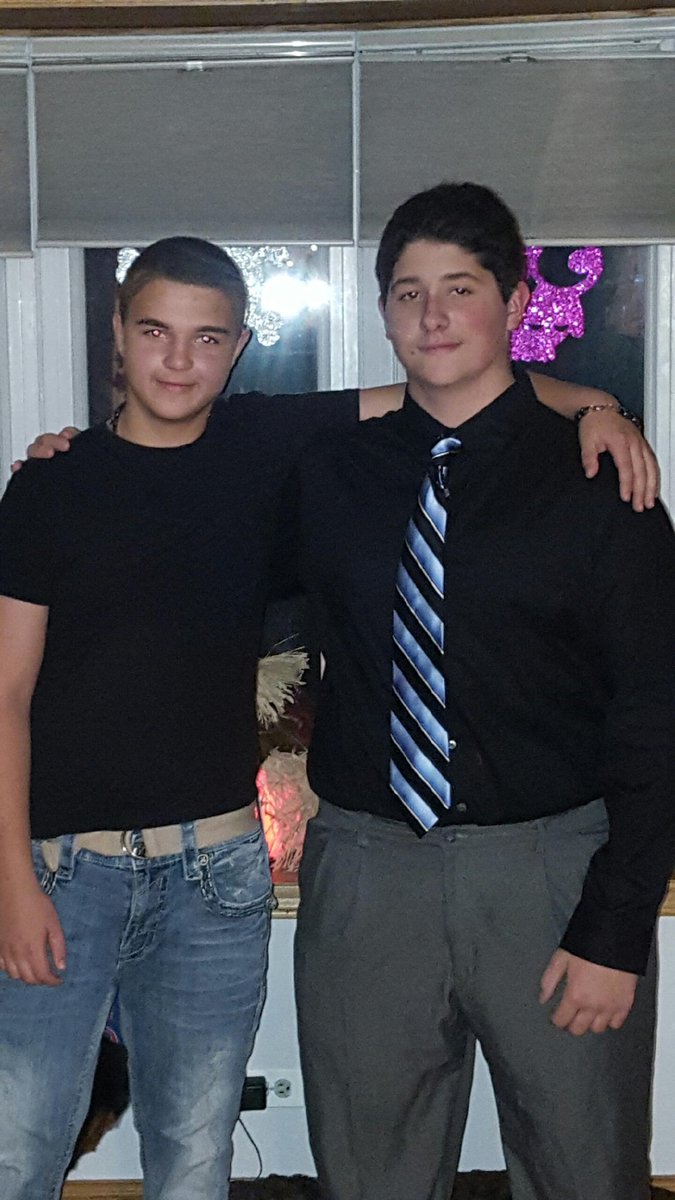 Jenrosa74's tweet photo. @LilReno600 missing since Thursday please notify the police if you see him. Please keep your eyes open for him. https://t.co/qF6SlJh13m