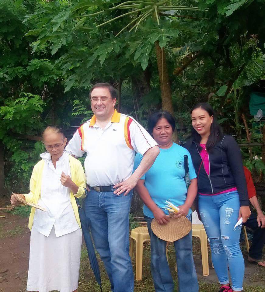 MayWardOfficial's tweet photo. Update: Daddy Kevin is in Camiguin with Entrata family. Wow! ❤
📹 cto https://t.co/XLatbyezfi