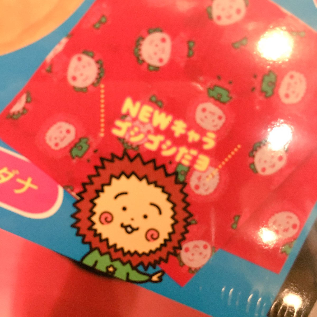 ヴィレッジヴァンガードﾙﾐﾈｴｽﾄ新宿店 そしてオープンっ 当店にてコジコジ人気がやばいっ こちらも入荷後売り切れていた コジコジまるごとブック 再入荷です 知る人ぞ知るnewキャラ ゴシゴシとのコラボグッズも入っている ゲットするしか