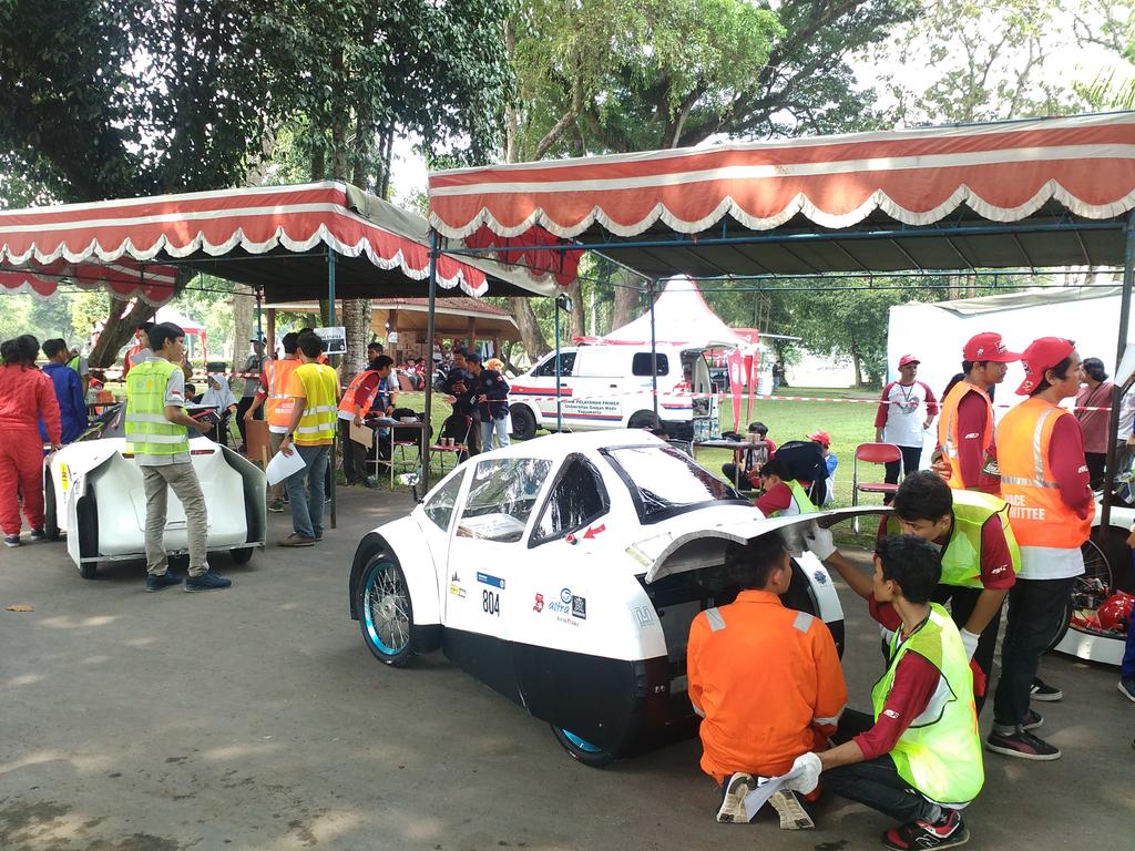 Molis_PNJ's tweet photo. Mobil Listrik Jayakarta'82 saat Tes Wiring dan Kelistrikan di pos 8 @kmhe2016 
Semoga sukses! 
@bank_dki @GardaOto https://t.co/rbvq2YLeP0