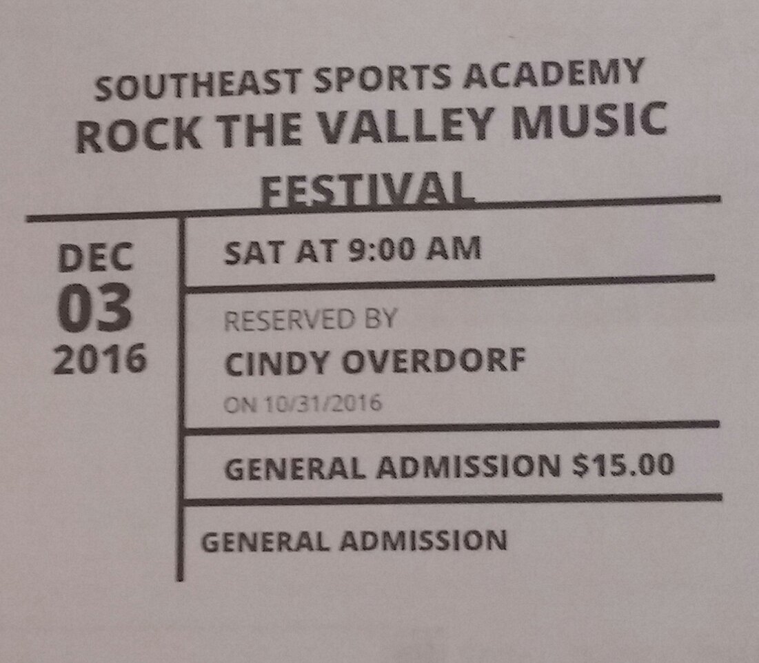 cindyoverdorf's tweet photo. @CobyGreerMusic look what I got!! #firstcobyconcert #rockthevalley #realdealcountry #morethan500miles #imacobygirl https://t.co/TwskbEmZGQ