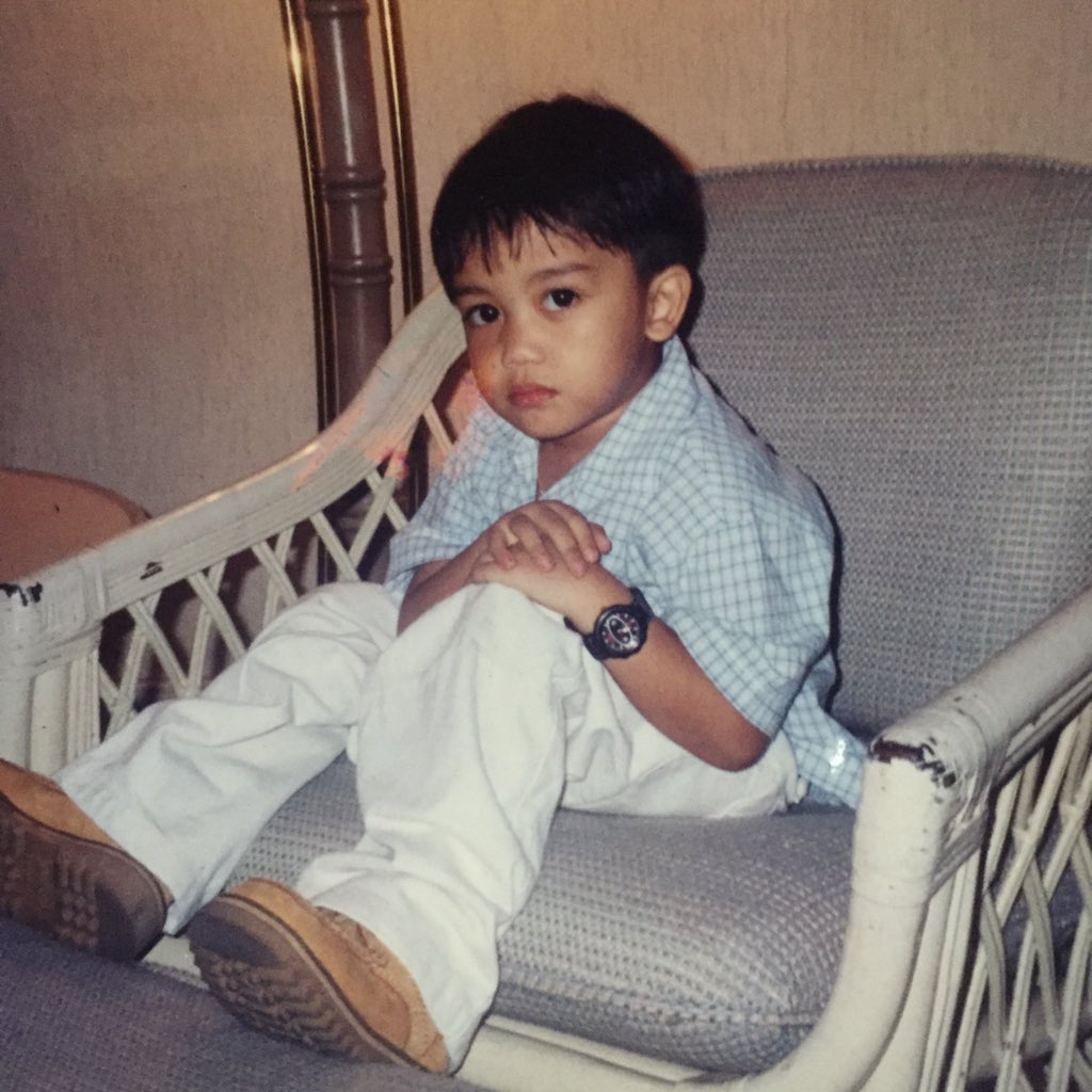 mitchcostales's tweet photo. amboy tawag sa'kin noong bata pa ako hahahaha #alamnyonakungbakit #pakmodel https://t.co/lqPheQRHAN