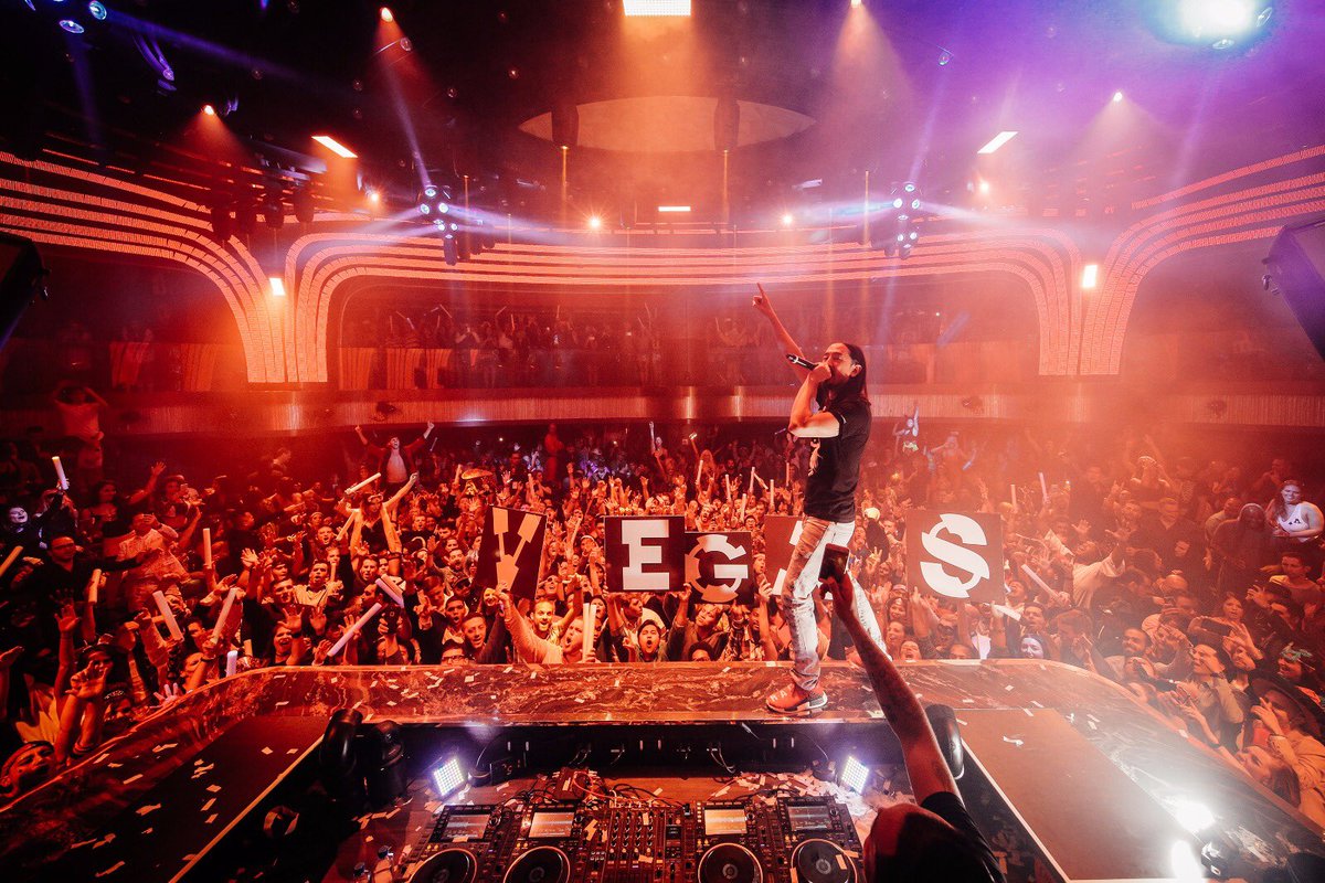 Halloween 👹👹👹 on home turf in Las Vegas #jewelnightclub https://t.co/r4kL6ahZxE