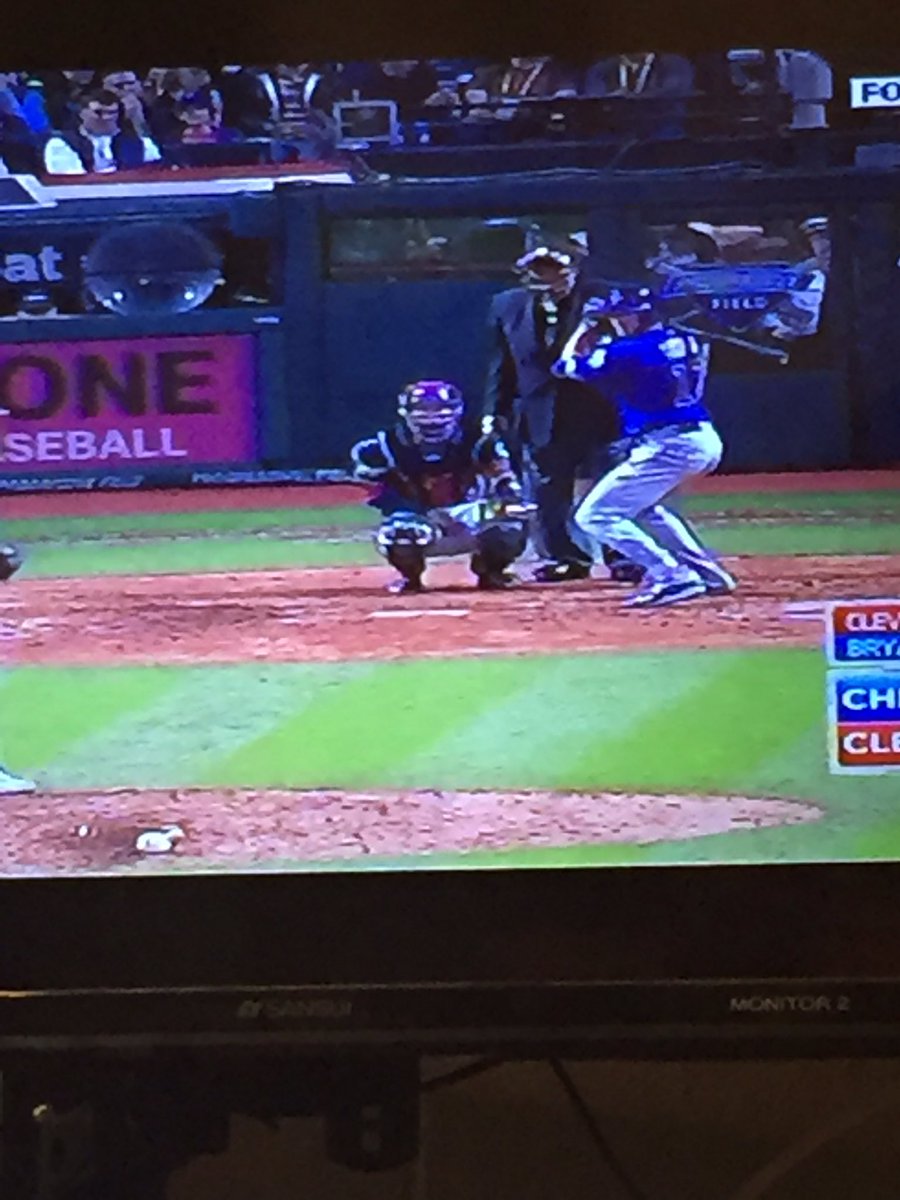 I hope Slammin Sammy hits a home run. #cubs