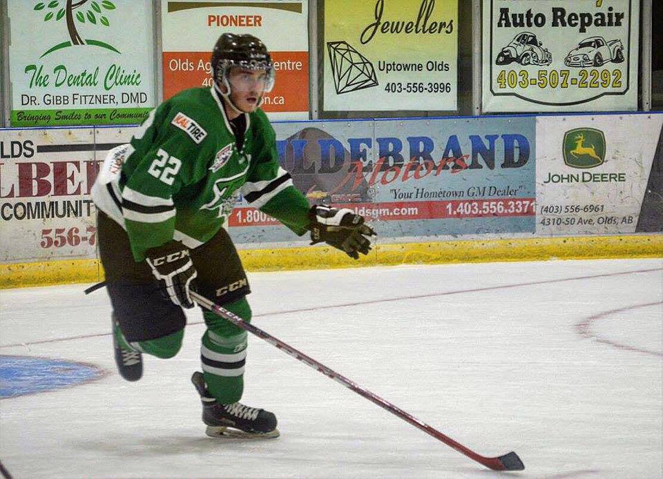 VISportsNews's tweet photo. How Are They Doing: @Conner_Mowatt24 https://t.co/H0PEsmrKVX @TheAJHL @DVThunder https://t.co/lhpDDwetBz