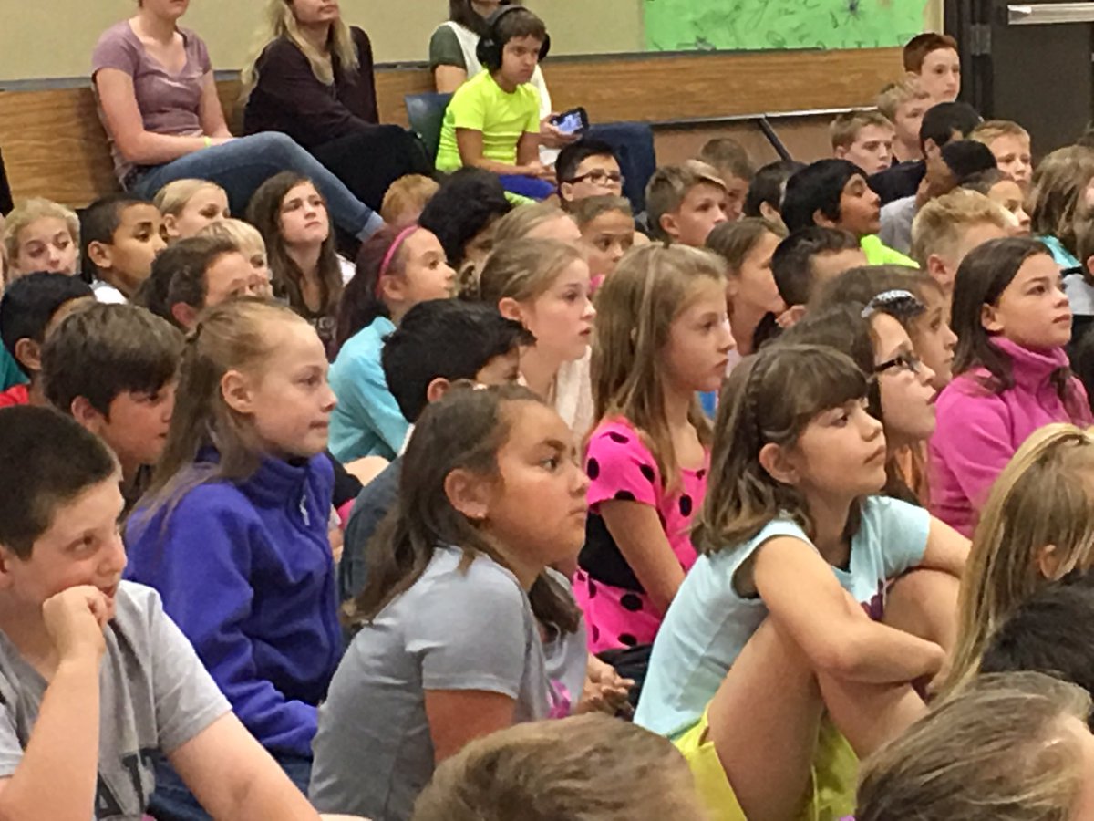 MES welcomed a cartoonist to teach S's about the super hero in each of us!  #respect #weareandover