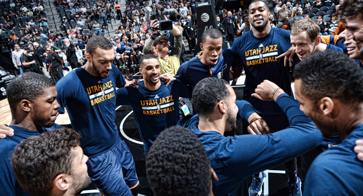 Emptying the Noggin - This Doesn't Happen Often  Read: on.nba.com/2eyigMT  #UTAatSAS https://t.co/6oMK6EEu4F