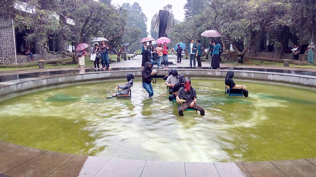 Meracau Kampus suluhpsik.wordpress.com/2016/11/02/mer…