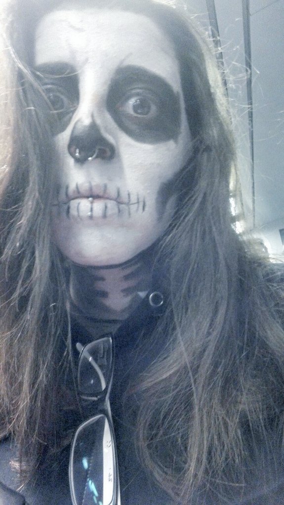 ¿Que hicisteis en Halloween? Aquí os dejamos a 2/4 infinitas que lo celebraron por Madrid <a href="/lovelygirl_x/">xLovelygirl</a> <a href="/Soraya_as19/">Soraya</a> 🦄🤘💀