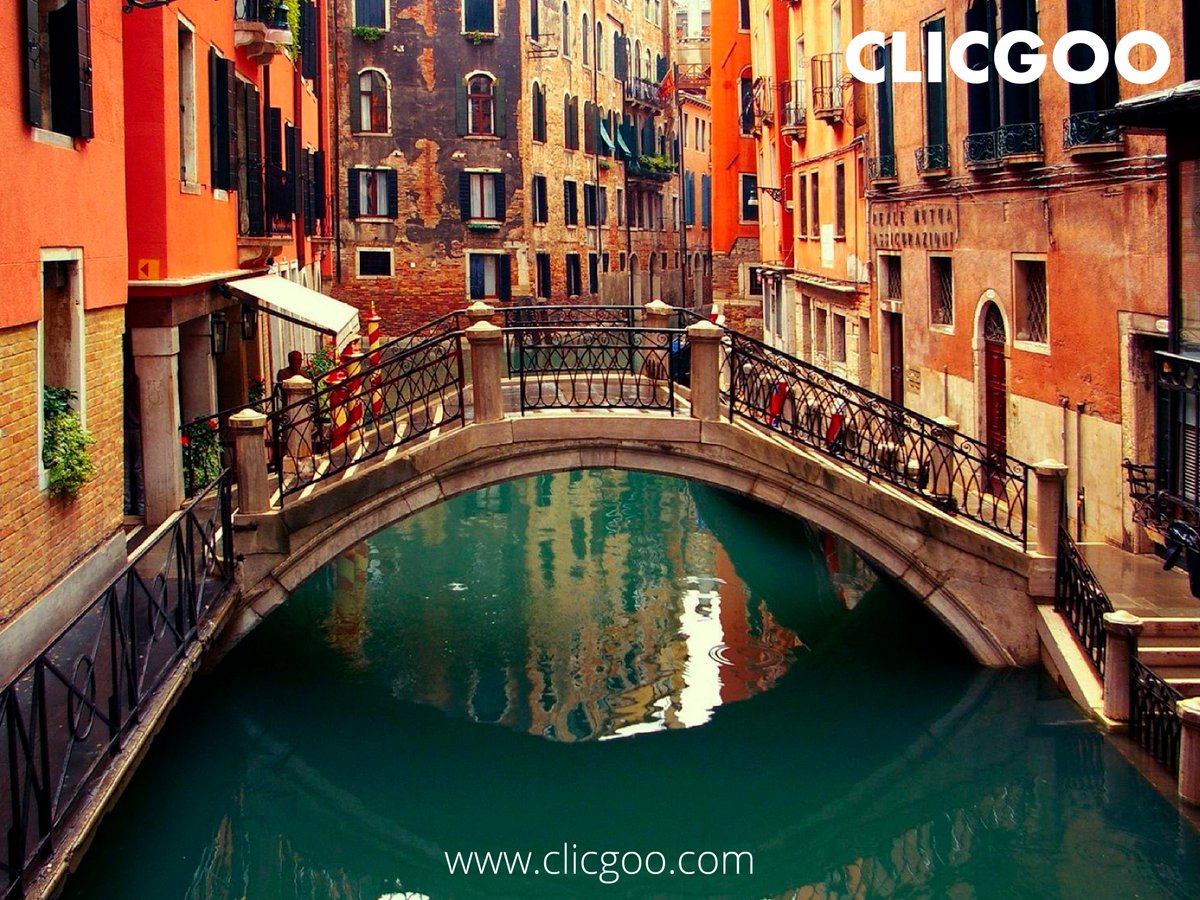 CLICGOO's tweet photo. ¿Sabias qué? la calle más estrecha de #Venecia tiene una anchura de 53 centímetros
#DatoCurioso #FelizMiercoles https://t.co/zxmXfZlUFb https://t.co/WtbkuB2DW2