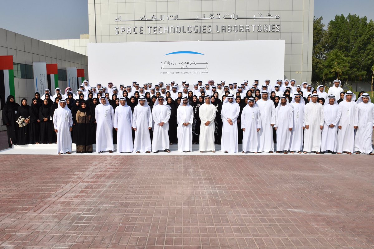 HHShkMohd's tweet photo. The average age of the 100% Emirati engineering team at the Space Center is 27. 40% of them are women. They are the pride of UAE. https://t.co/nnIMt5pyh8