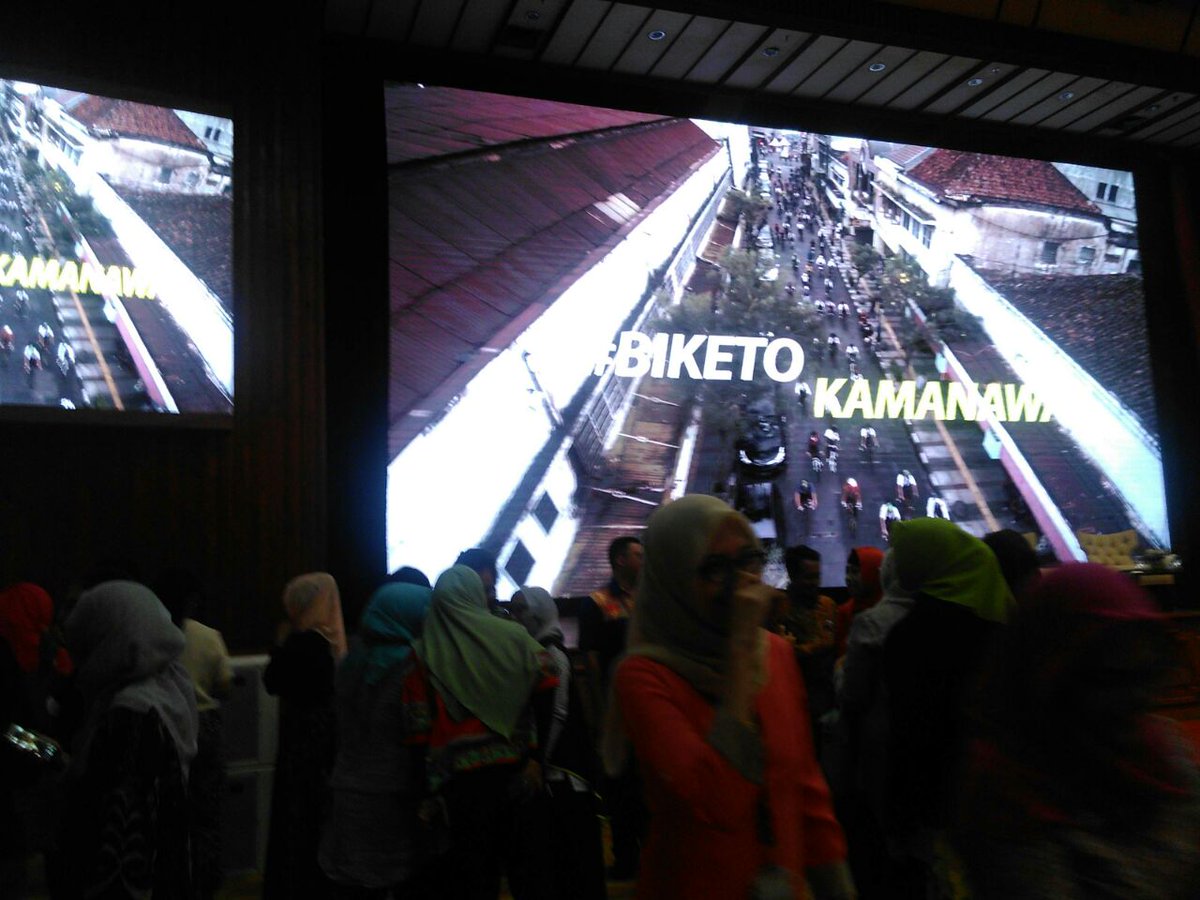 Mari dijaga semua support dgn semangat sengajakan diri bertransportasi publik &amp; ngaboseh biar kurangi macet. Nuhun @PTPERTAMINA <a href="/ridwankamil/">Ridwan Kamil</a>