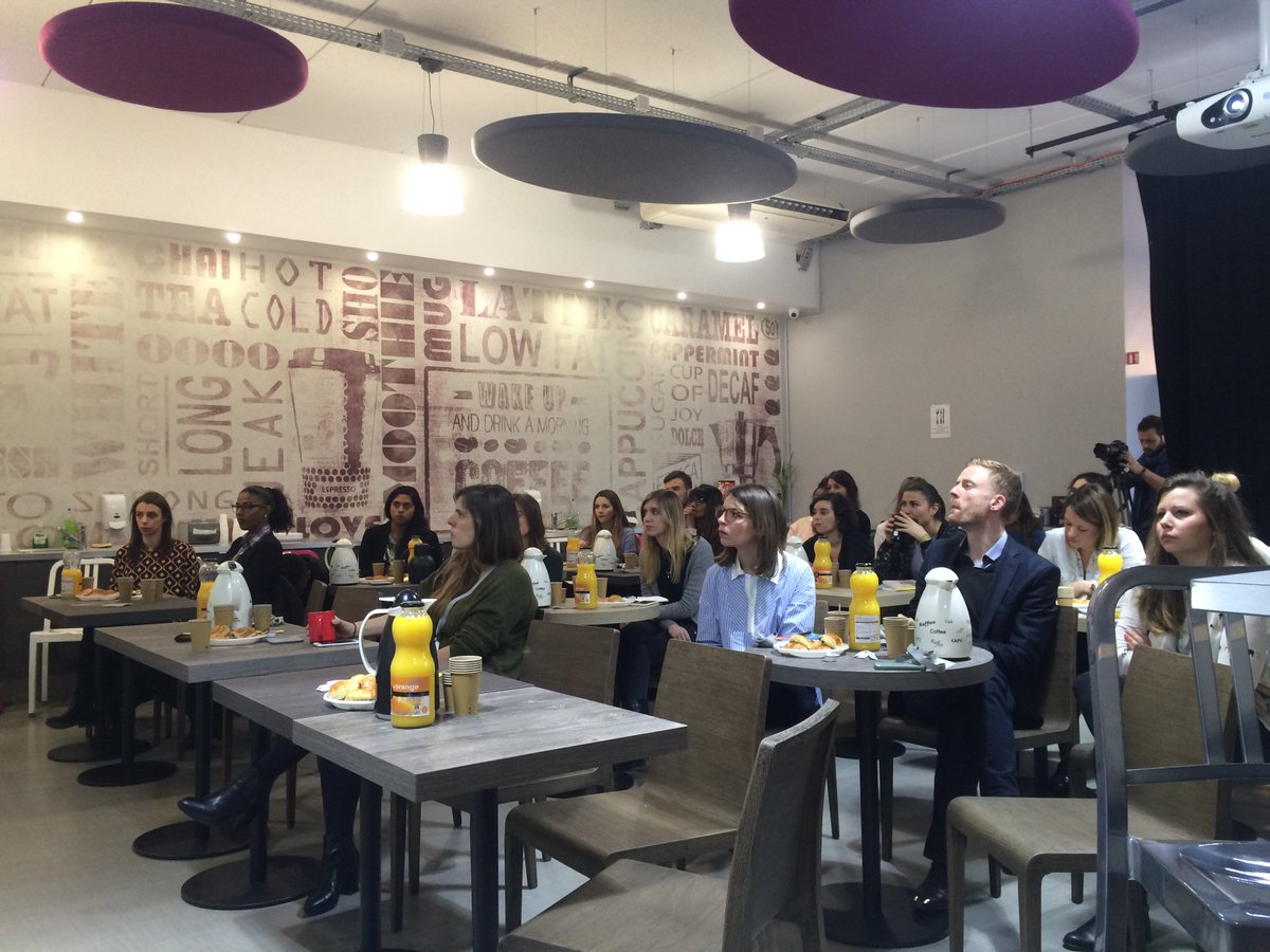 ShowroompriveHR's tweet photo. En direct du #DiscoveryBreakfast : Une thématique sur le #référencement #SEO &amp; #SEA ! https://t.co/r8w31MEyVM
