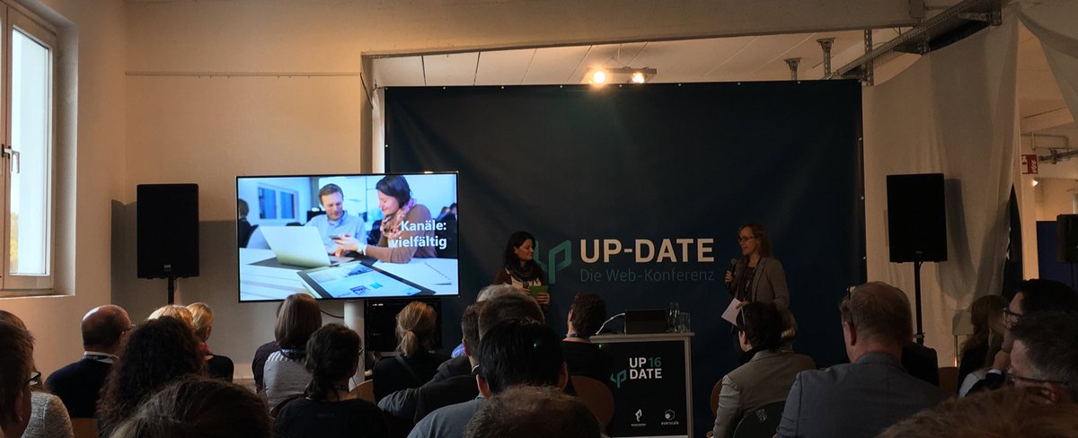 hannoverimpuls's tweet photo. Toller Slot von @connox über #holacracy auf der #UDK16 #hannover #startupcityhannover #OnlineMarketing #update2016 #sofaloft #seo https://t.co/7ZOOQi3lMo