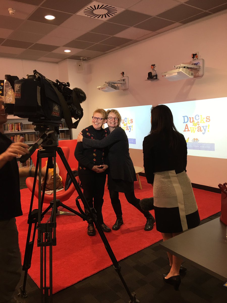 MissSunnySarah's tweet photo. Hamming it up for the Tassie TV news crew in Launceston! Don't miss the news in Tassie tonight YAY! @ScholasticAUS @horacekstuff https://t.co/5ukVyLgGJz