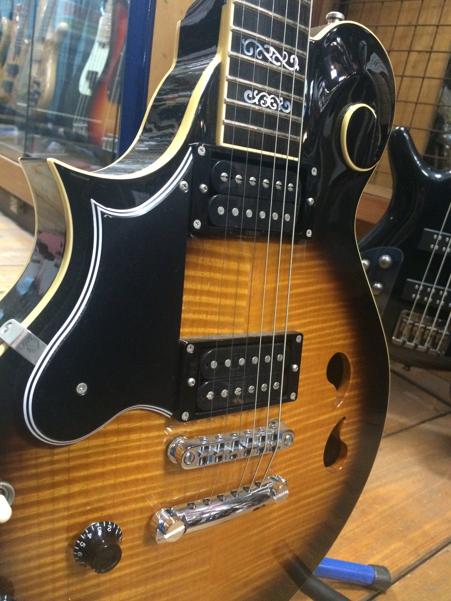フェルナンデス ギター 大阪オフィス 梅田ナカイ楽器古書の街店様にて こんな貴重なモデルを展開しております Hisashi Imai Model Dazzler Lh Bs 中々お目にかかれない貴重なギターです ﾟﾛﾟ さぁ 店頭へ急げ