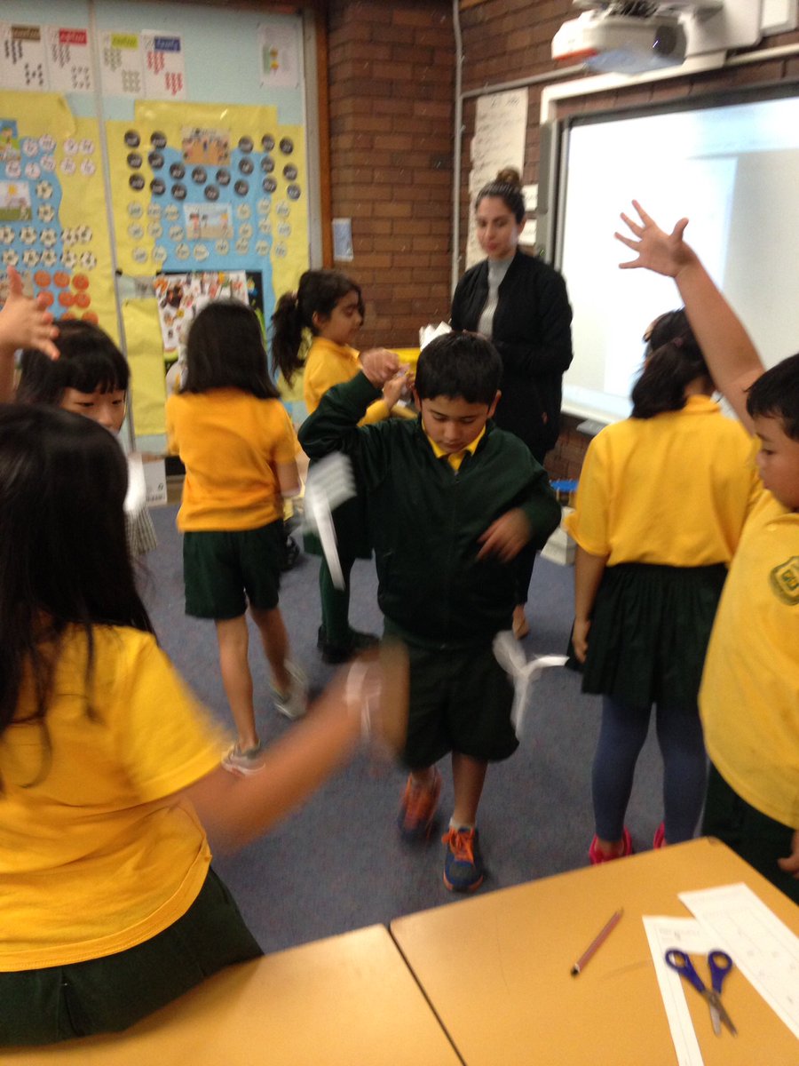 tyson_lynda's tweet photo. 2T loving our Science experiments @HarcourtPS #paperhelicopters #pushandpull #gravity https://t.co/igCh7AWE80