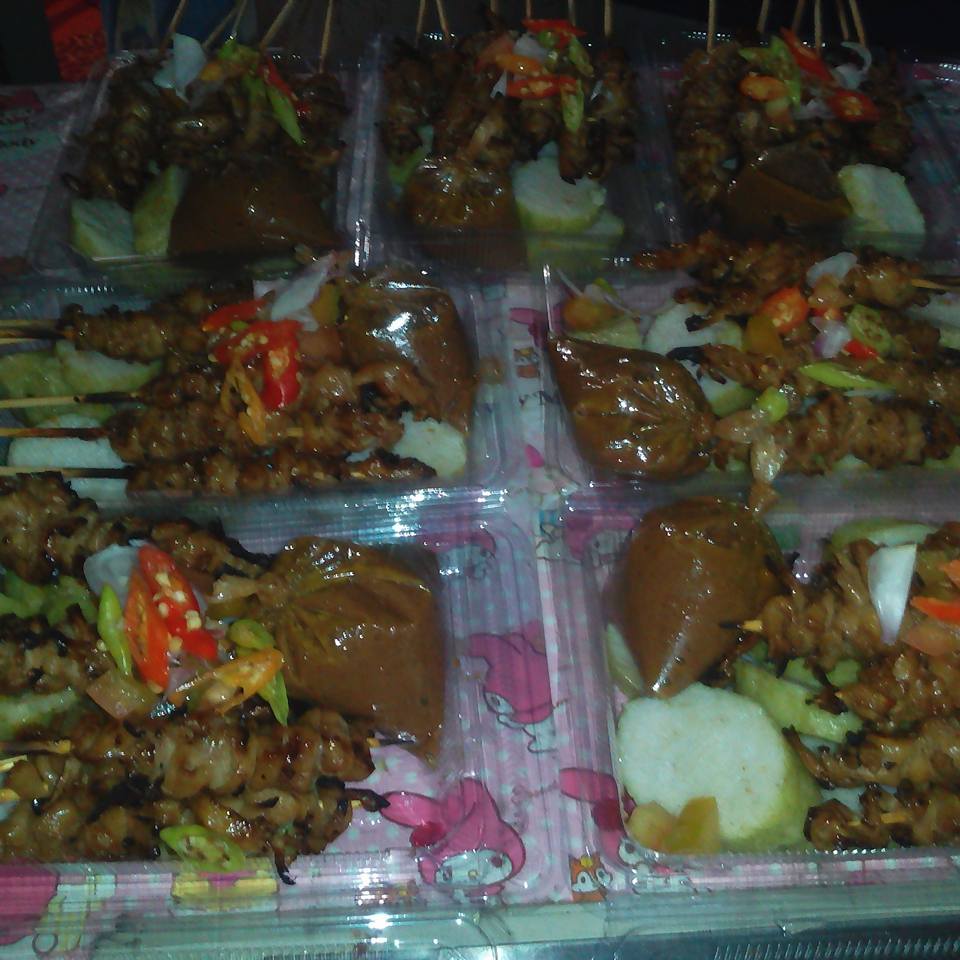 HansSemarang's tweet photo. Sate jamur tiram,Rp.10.000,: Meri Apriliyani Ajeng Meri 085742614601 Aiz'aizah Chiexackzciekachx 085647771839
#ditunggu ya kaka orderannya.. https://t.co/FJV6TD9L1v