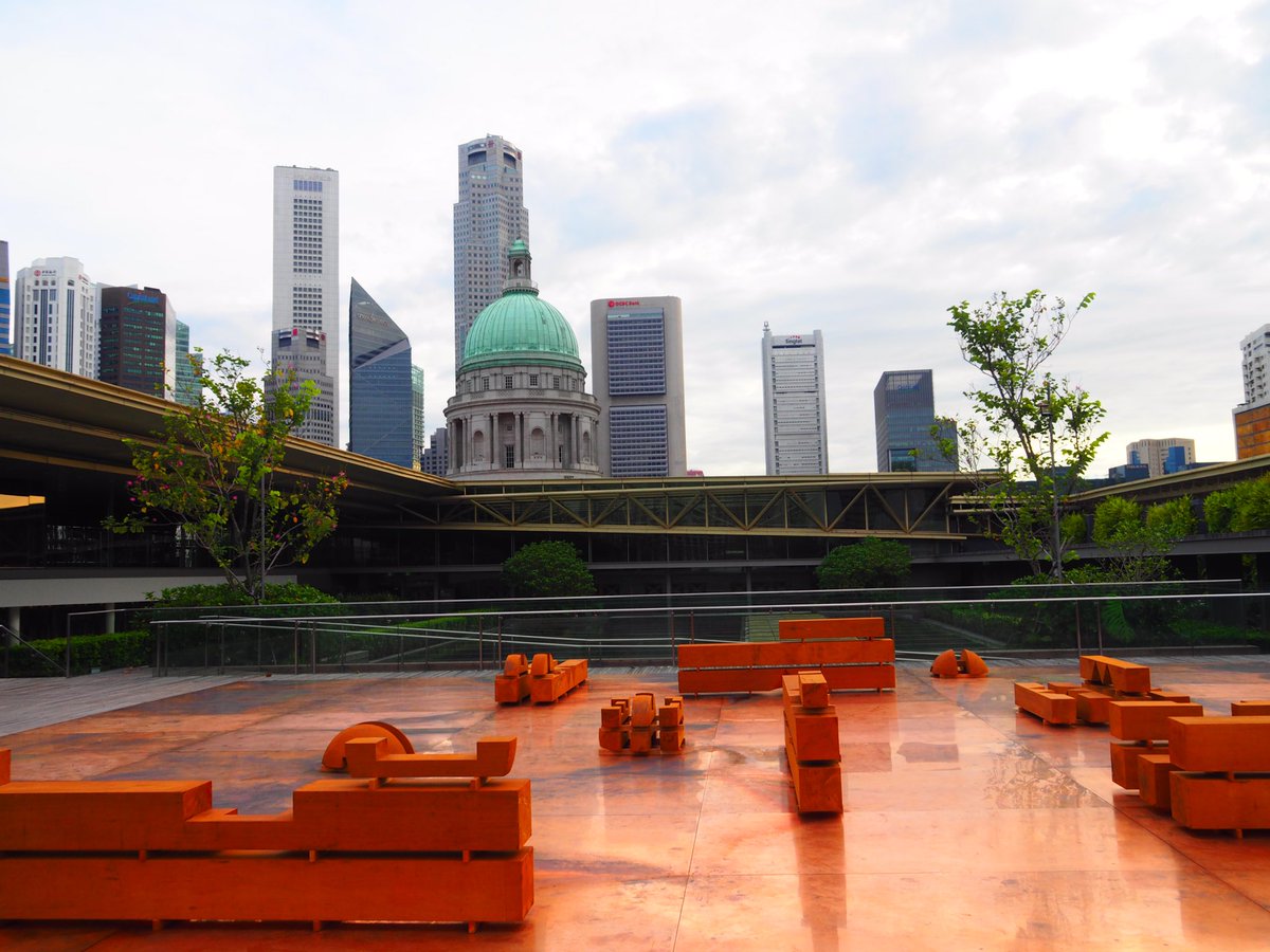 Enjoy the 🇸🇬 skyline among Danh Vō's conceptual art at <a href="/natgallerysg/">National Gallery SG</a> this weekend! 🎨