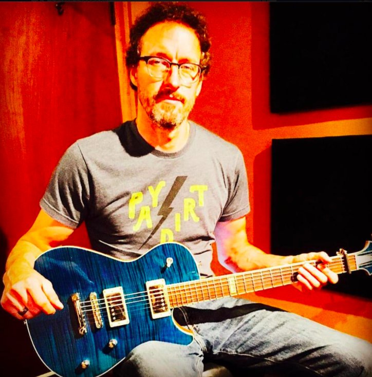 Pulled out the Pete Skermetta Prototype #2 for the new @Shea_music album, best sounding/playing guitar ever. #SkermettaGuitars