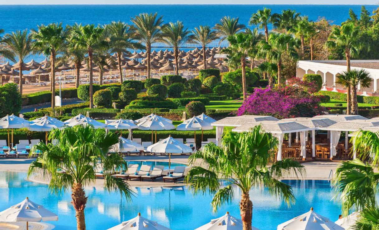 شركة المسافر 在 Twitter 上 منتجع حياة ريجنسي شرم الشيخ يقع على قلب شرم الشيخ ويوفر مسابح على طراز بحيرات ويضم 3 شواطئ خاصة و5 مطاعم يبعد 10 دقائق عن خليج نعمة