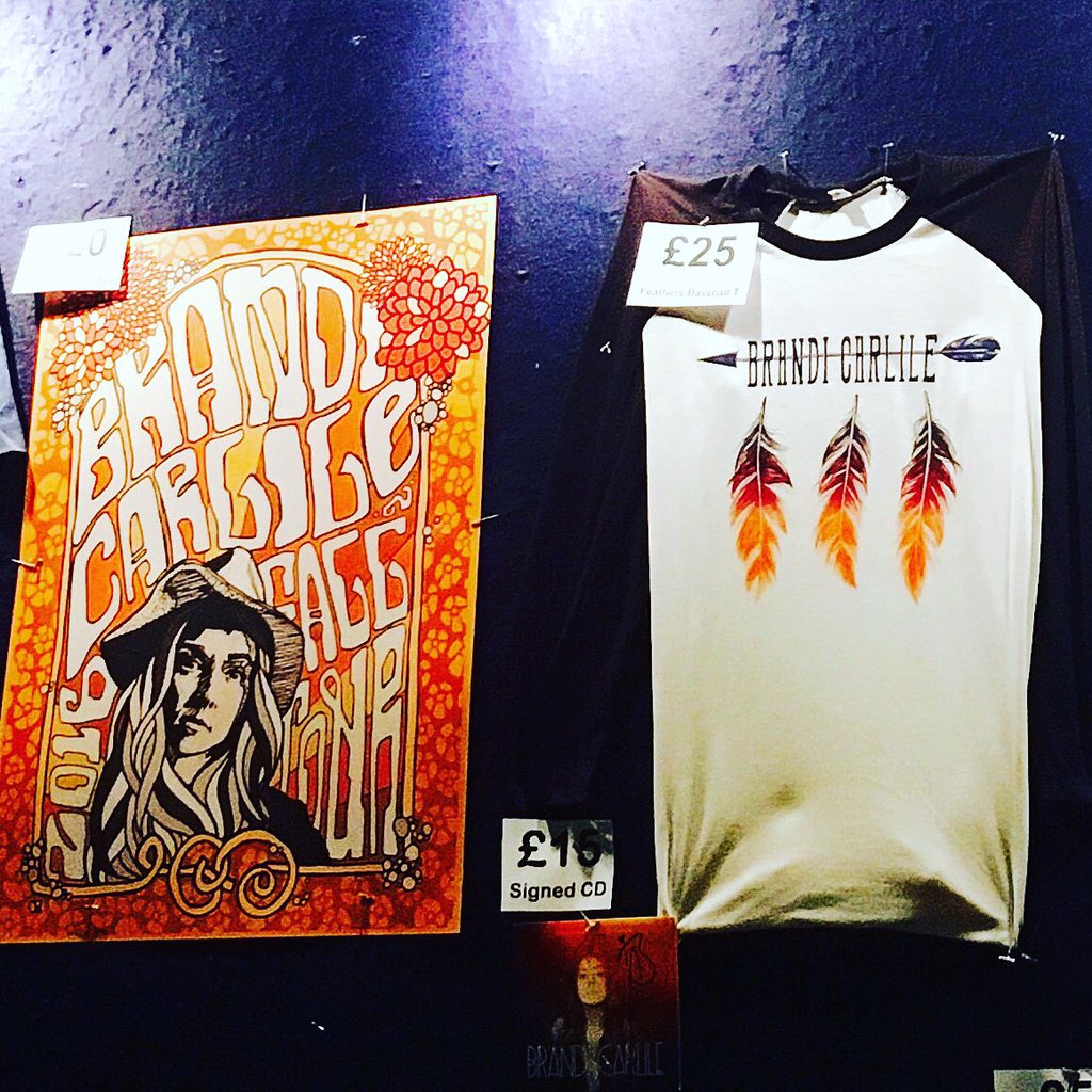 GardenerNiki's tweet image. @brandicarlile @o2sbe @LDNfolkandroots a fabulous night with #BrandiCarlile #o2shepherdsbush 🎸🎹🎶💜