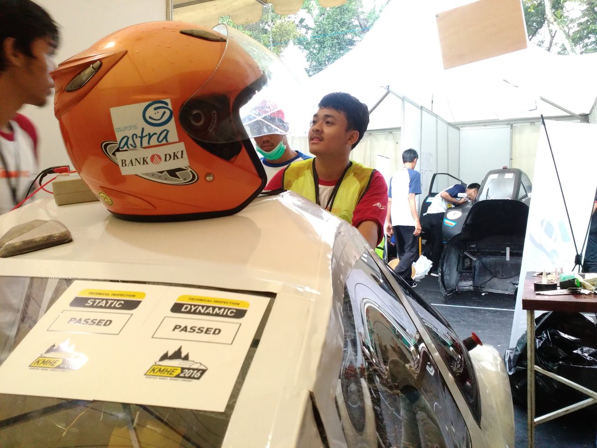 Molis_PNJ's tweet photo. Jayakarta'82 telah lolos seluruh tes uji kelayakan, sekarang kami akan mencoba 'trial race' pertama kami
Mancay! https://t.co/FIHHCekbpu