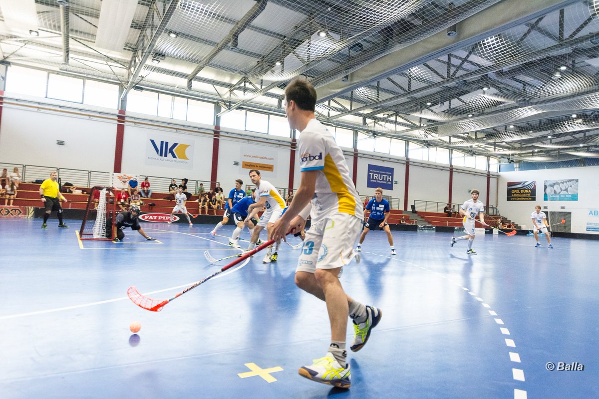 IFKParis's tweet photo. Tu n'as pas trouvé de #sport cette année et tu t'ennuies ? Viens essayer le #floorball avec @ifkparis ! #Paris https://t.co/TBiIjy1wrM