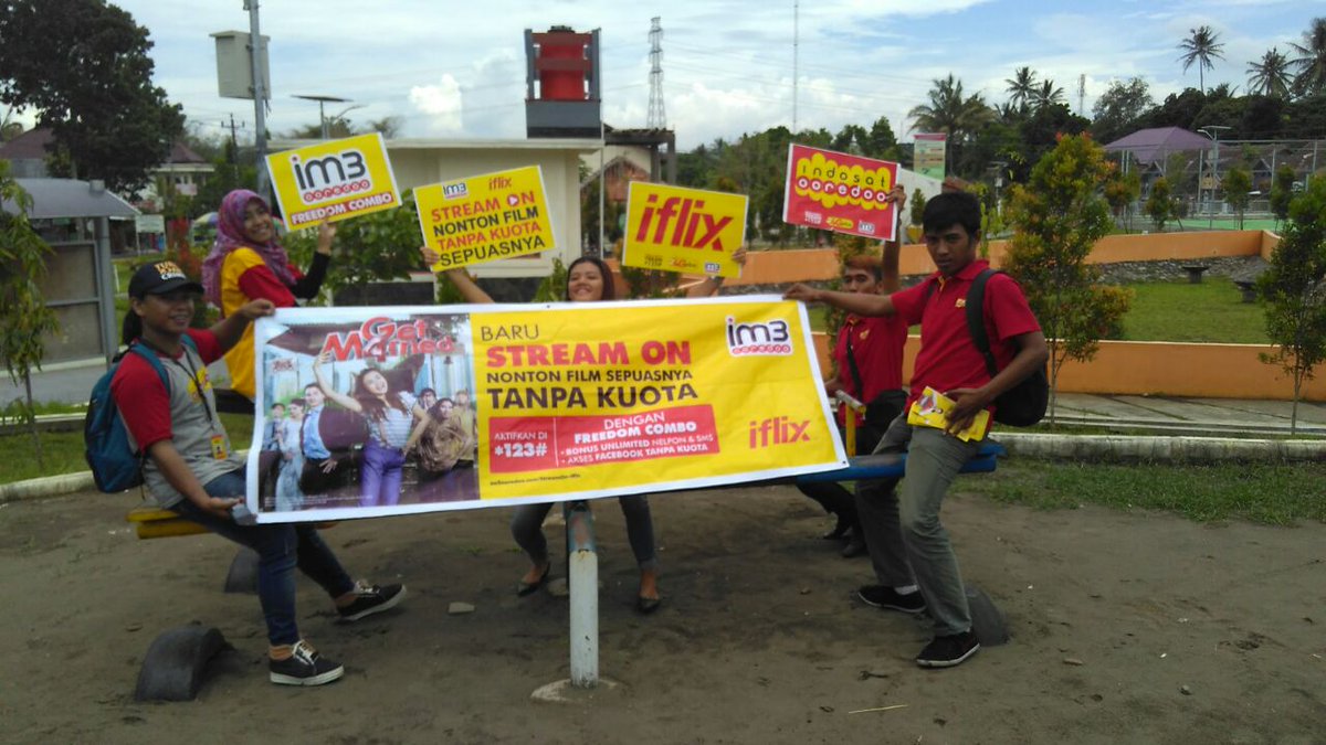 omsoel's tweet photo. Pake kuota stream ON bisa lihat iflix atau dengerin spotify tanpa potong kuota utama. Thanks team #im3semarangouter https://t.co/1nb7l6Sgk7