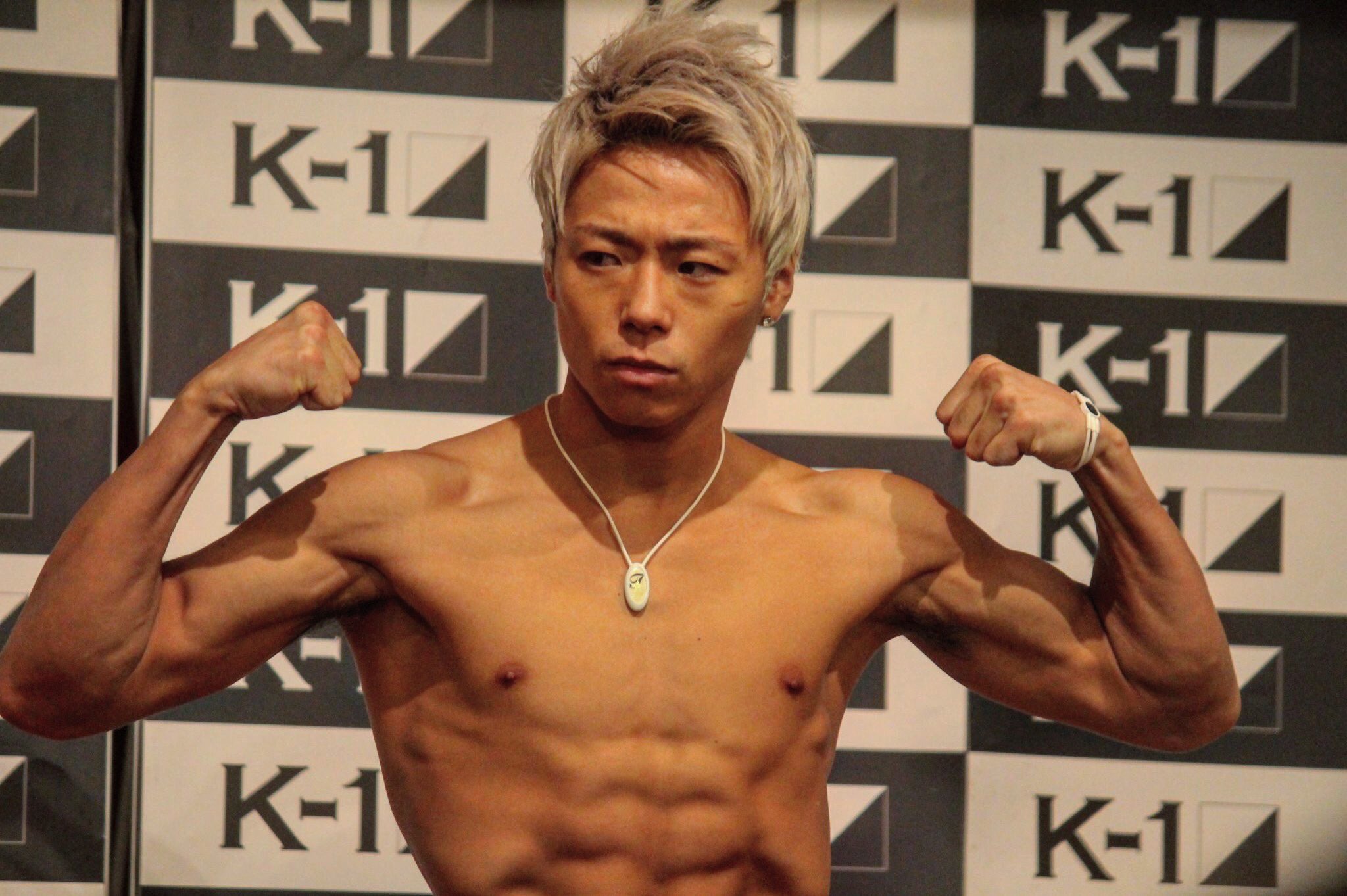 武尊 Takeru 明日は最高の心と体でリングに上がって 人生懸けて必ずk 1初代フェザー級チャンピオンになる 応援よろしくお願いします K1 Wgp ブログ 計量クリア 記者会見 T Co Zutfbu3gqu T Co Afzhrlkoiw Twitter