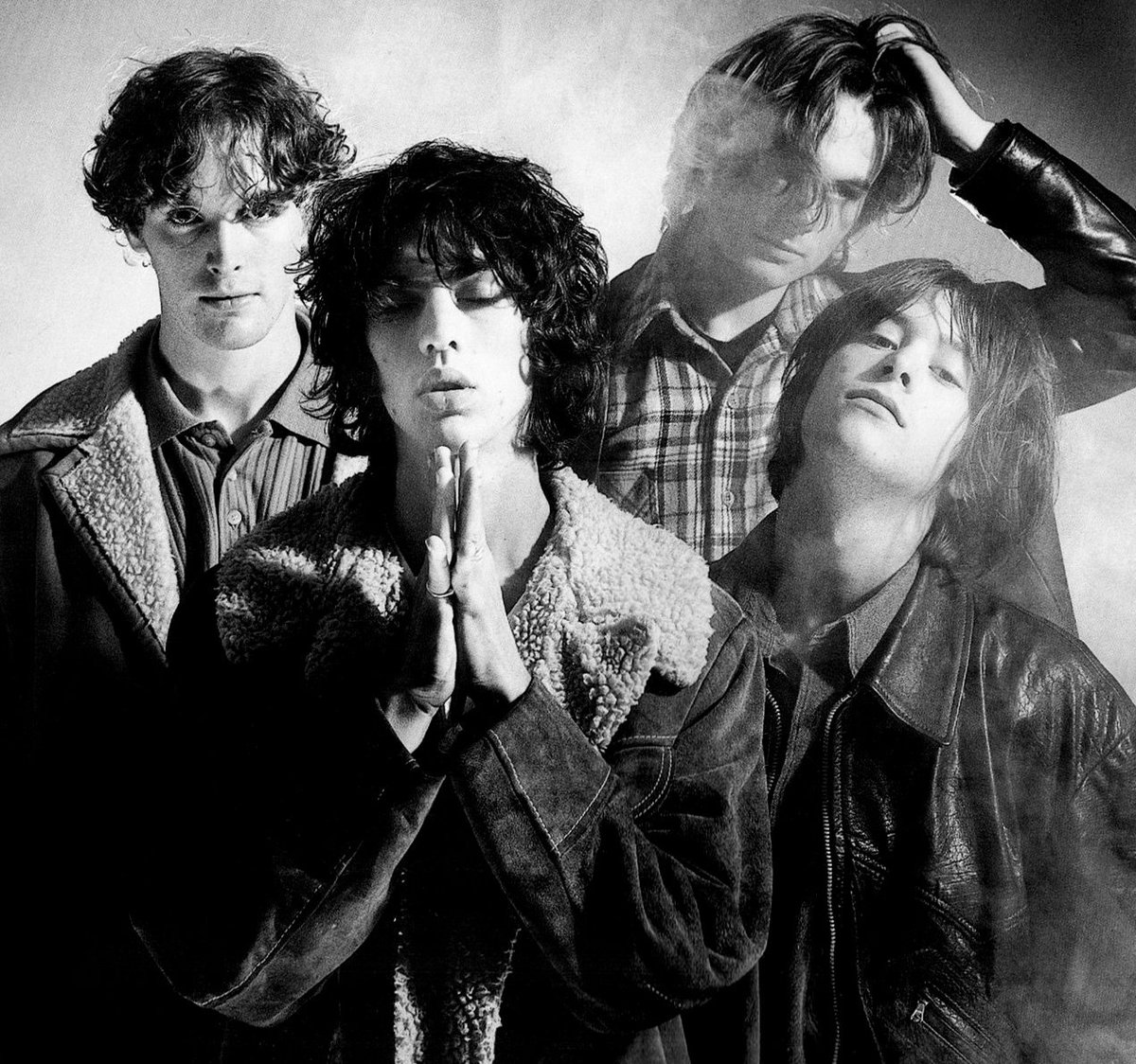 Seizingcarnatio's tweet image. Check out my new #Cover of #TheVerve 's #ThroughTheSkies aka #ItTakesTwo by #DiamondIncarnation!

youtube.com/watch?v=TbhGeh…