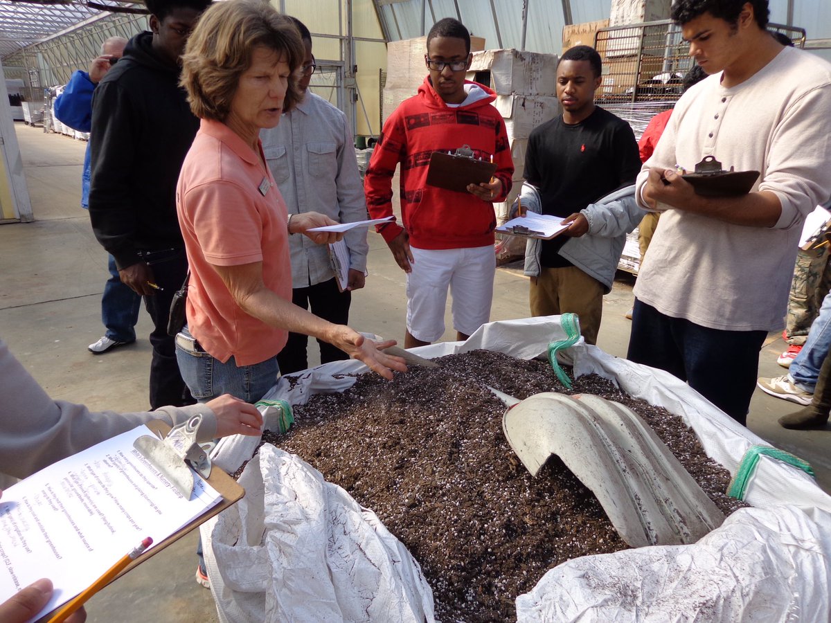 GoCHSTruckers's tweet image. Horticulture students visit White's Nursery to see a large greenhouse operation. #RelevantInstruction @ebracyPPS @mcromartieEdD