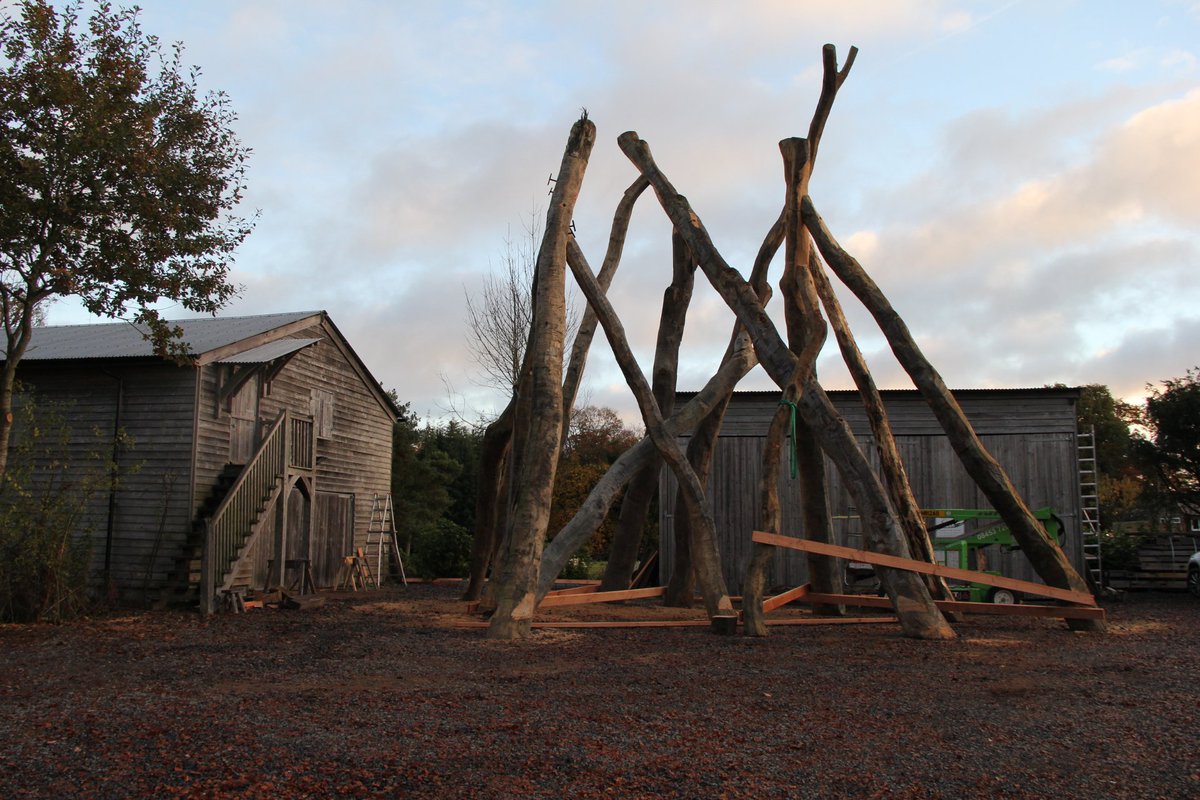 castleringoak's tweet photo. It's up! The sculpture we are constructing for #StudioMorison in the yard at Castle Ring this morning
#chestnut round #timber https://t.co/zDkDP4uCfe