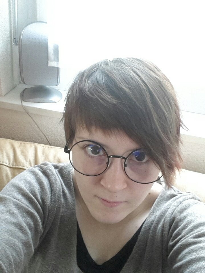 //uuh ive got my glasses for my pidge cosplay