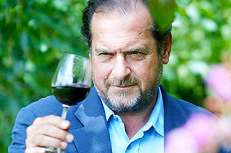 VinsdeBordeaux's tweet photo. Le top 5 des personnes influentes dans le monde du vin, par @LesGrappes https://t.co/ypV3YA5HlW https://t.co/TJ52cdqpmm