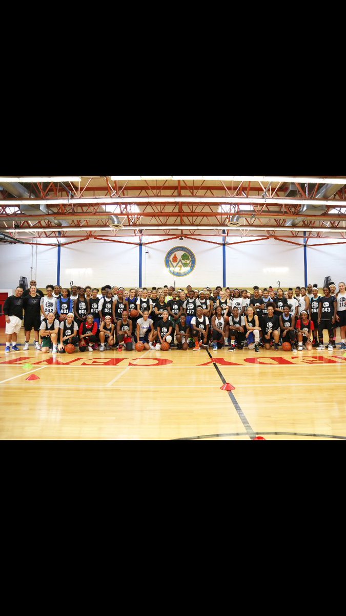 Nholloway76's tweet photo. Great experience for my girls this past weekend can't wait until the next event !! #KMShowcase #Prospectnation https://t.co/TtUCbkuEUk
