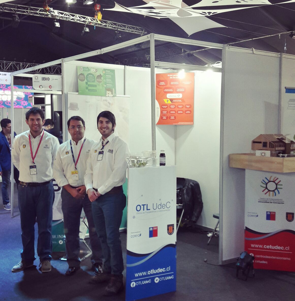 INNBIO_UDEC's tweet photo. Destacada participación de @INNBIO_UDEC junto a @cetudec y @OTLUDEC  en Feria Emprende Innova #transformabiobio https://t.co/poKQ8k8WjR https://t.co/46gftoT2vB