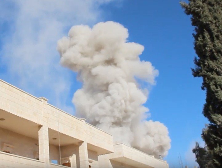 JulianRoepcke's tweet photo. The terror attack from (much) closer.
#Saraqib #Idlib #Syria
https://t.co/69rlth0b78 https://t.co/smjDnCXLOq