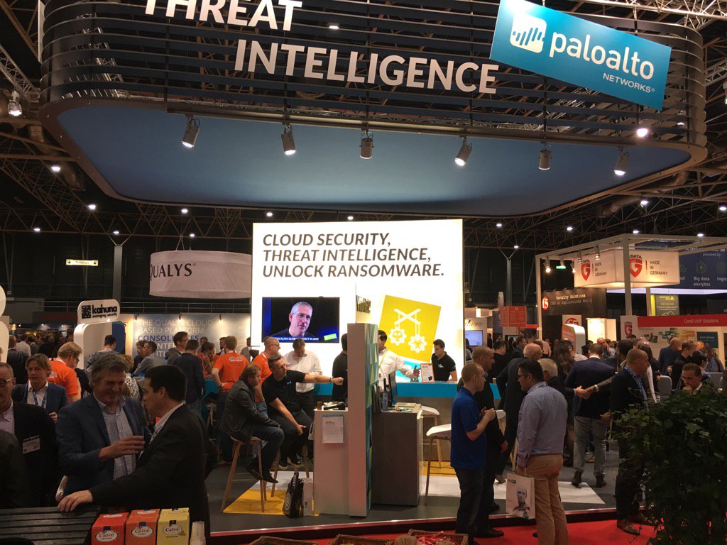 M_Remmerswaal's tweet image. Non stop demo&apos;s and many many happy customers @PaloAltoNtwksNL @PaloAltoNtwks #infrasecurity Utrecht