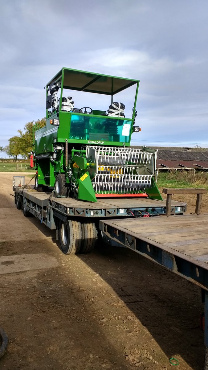 Richard Grayson (@rggeo) on Twitter photo Our new Haldrup grass harvester being delivered to the farm this morning, thanks <a href="/APHCombines/">APH</a>! <a href="/WRSusAg/">White Rose Sus. Ag.</a> <a href="/Soil_Security/">Soil Security Team</a> <a href="/rbpmleeds/">River Basins - Leeds</a> <a href="/SoGLeeds/">Geography at Leeds</a> Our new Haldrup grass harvester being delivered to the farm this morning, thanks <a href="/APHCombines/">APH</a>! <a href="/WRSusAg/">White Rose Sus. Ag.</a> <a href="/Soil_Security/">Soil Security Team</a> <a href="/rbpmleeds/">River Basins - Leeds</a> <a href="/SoGLeeds/">Geography at Leeds</a>