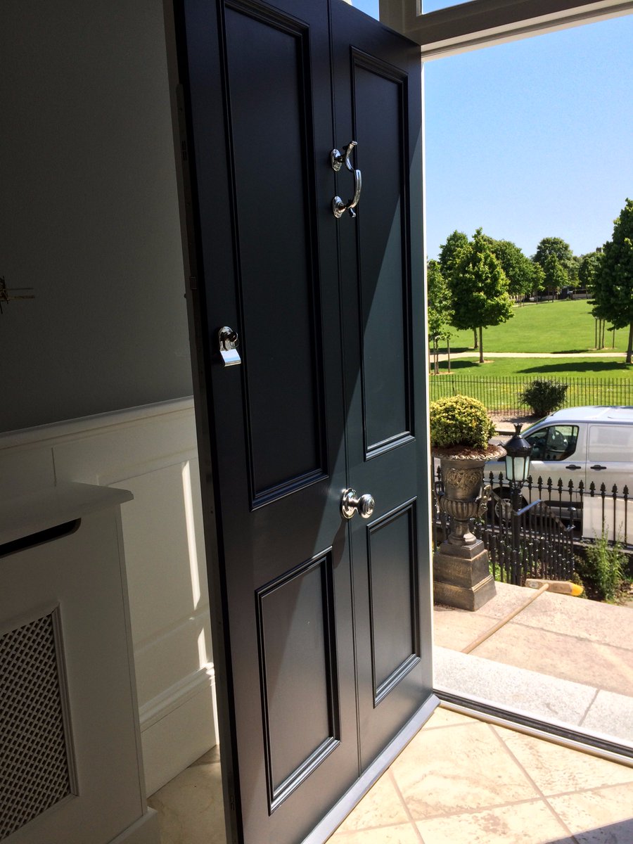 Accoya's tweet photo. #Accoya selected to replace #Iroka door #bestwood #madetolast #rotfree #Sustainability #stable #durable #joinery see https://t.co/QqZSSnfKNg https://t.co/1dwWxlascF